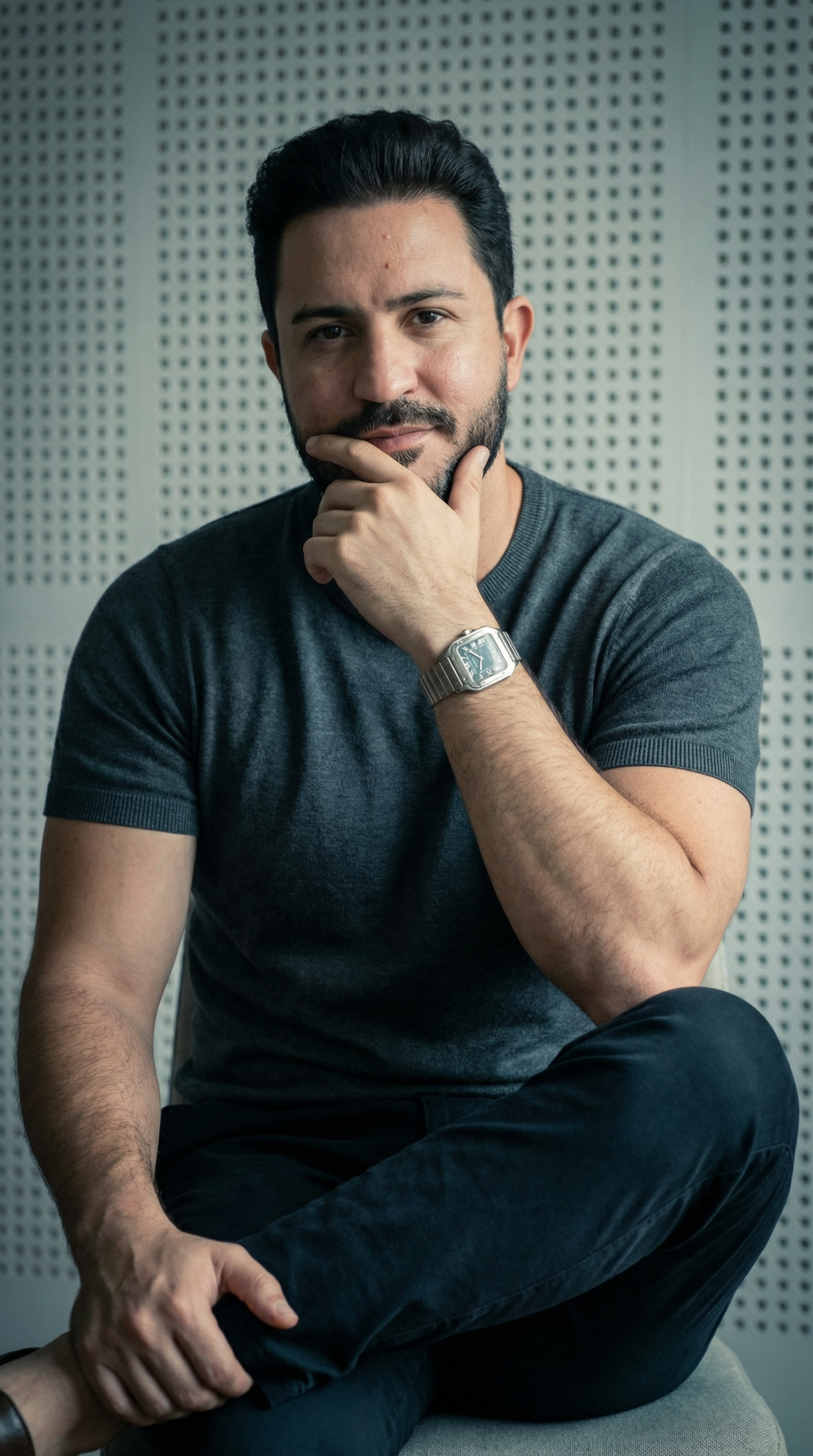 freepik__styleeditorial-portrait-photography-with-a-cinemat__51043